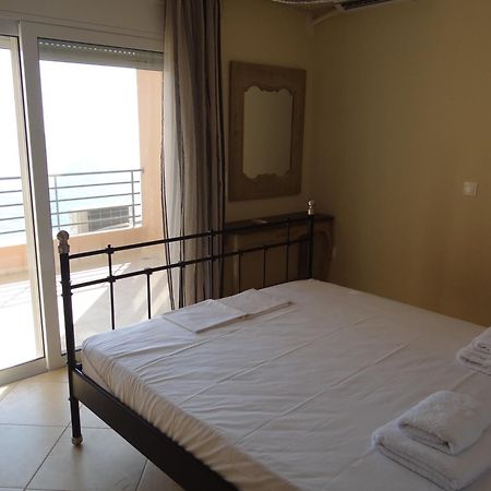 Aperanto House Paralia Loutsas Habitación foto