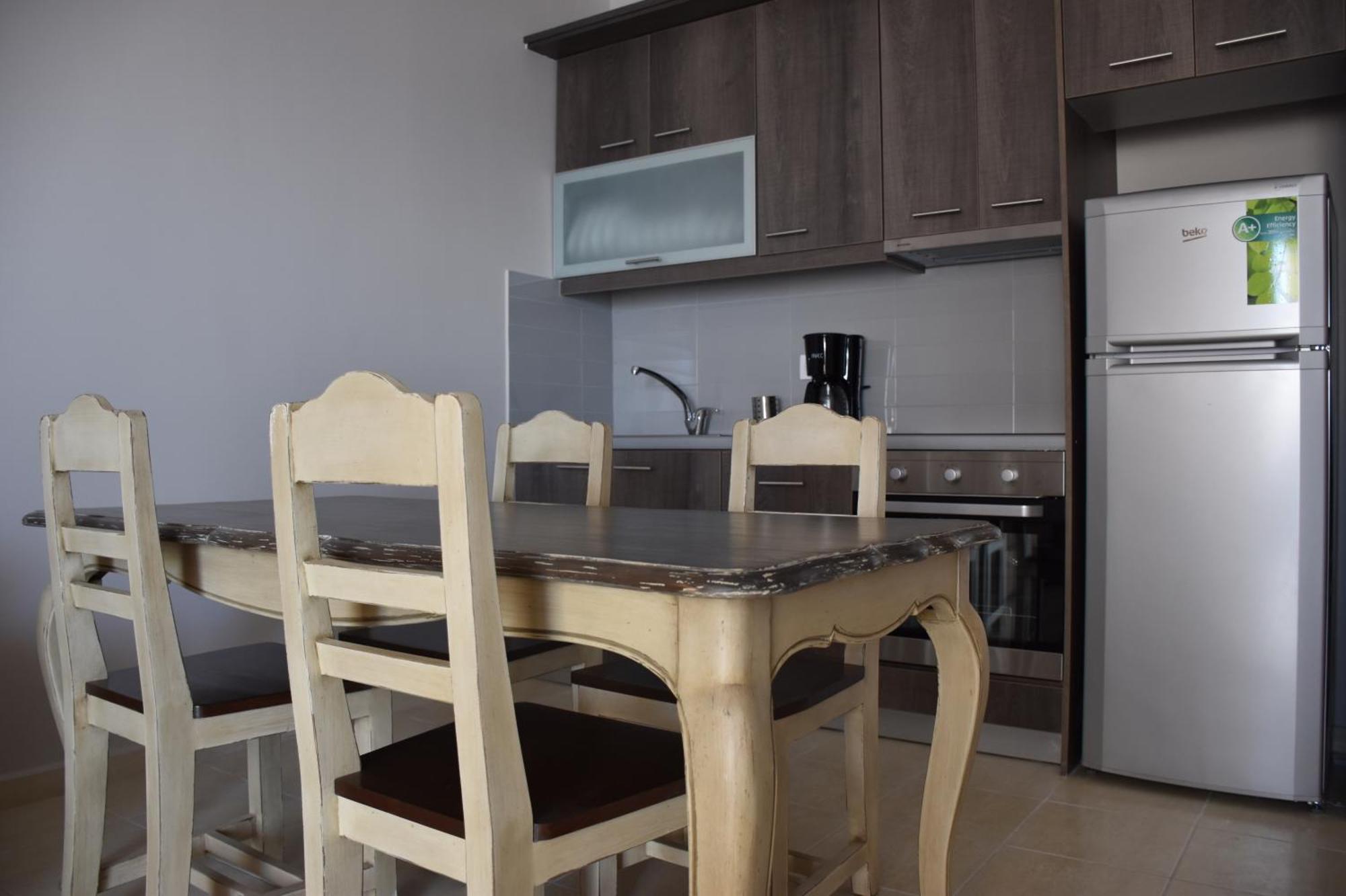 Aperanto House Paralia Loutsas Habitación foto